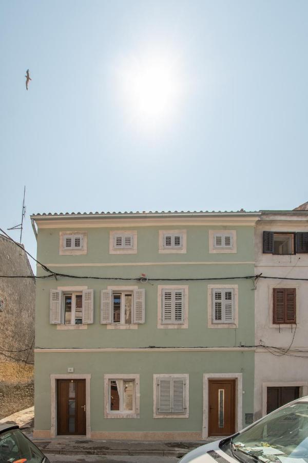 Apartments Nesatcium PUY מראה חיצוני תמונה